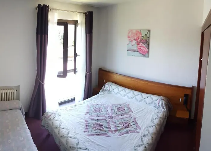 La Grange מלון 2*